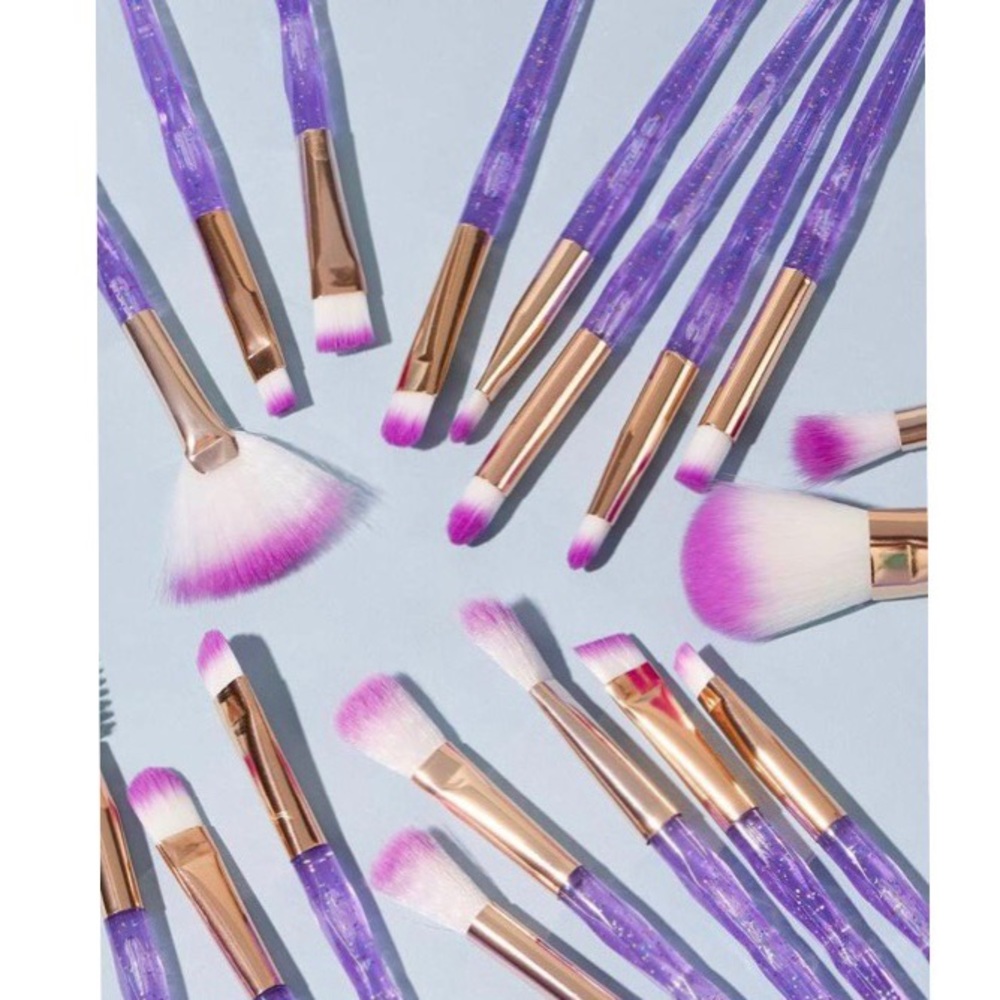 20 piece purple and clear Makeup brush set